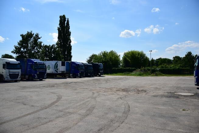 Utwardzony plac 1 ha, media, ogrodzenie – Dąbie