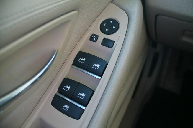 BMW 520 F10 F11 2.0 D 218 KM Automat BIXENON Skóra KAMERY Navi SERWIS Hak !