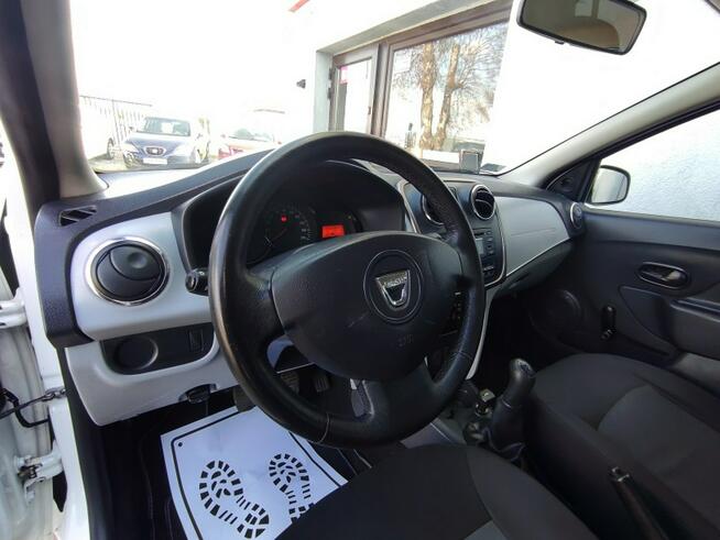 Dacia Sandero krajowy, niski przebieg, org.radio CD/BT AUX/USB, isofix, Bez turbo