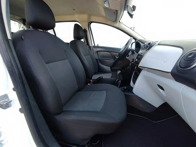 Dacia Sandero krajowy, niski przebieg, org.radio CD/BT AUX/USB, isofix, Bez turbo