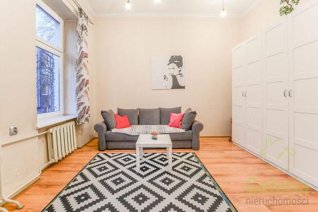 62m2 | 1 p. | Kamienica| 2 pokoje + osobna kuchnia