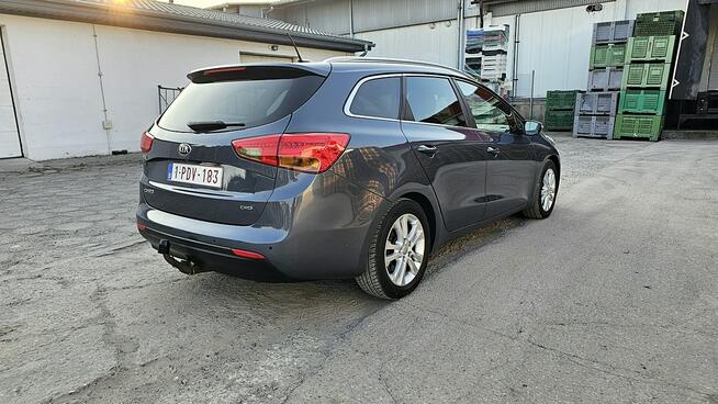 Kia Cee'd 1,6 CRDi Xenon Ledy Skóra Grzana Asystent Pasa Kamera Full Opcja