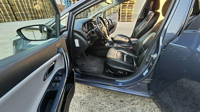 Kia Cee'd 1,6 CRDi Xenon Ledy Skóra Grzana Asystent Pasa Kamera Full Opcja
