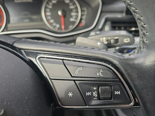 Audi A4 LED_VirtualCockpit_3-stref.Klima_Ambiente_El.Fotel_CarPlay_Pak.Czerń