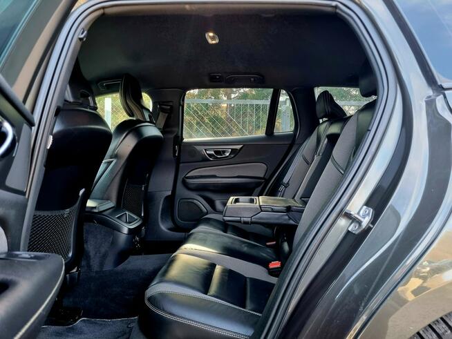 Volvo V60 1Wł Full LED R-Design Serwis Parktronic ACC Navi Bluetooth Gwarancja
