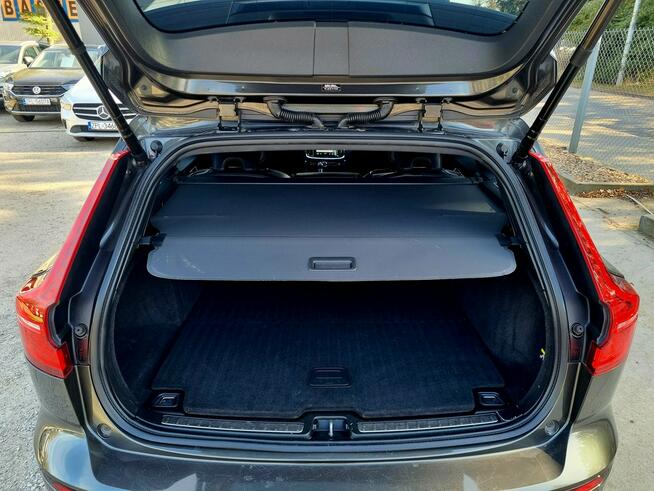 Volvo V60 1Wł Full LED R-Design Serwis Parktronic ACC Navi Bluetooth Gwarancja