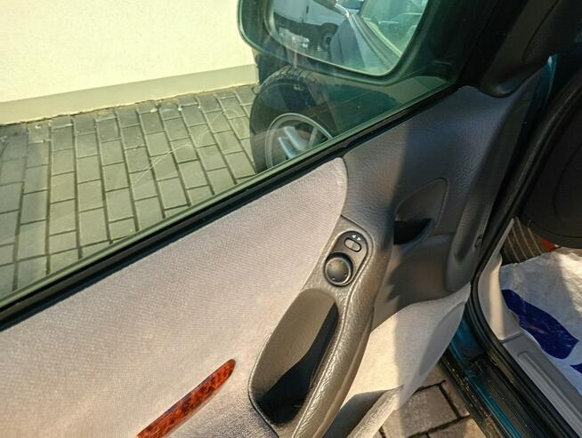 Opel Omega 2,5 v6 *automat* napęd tył *welury*