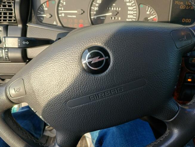 Opel Omega 2,5 v6 *automat* napęd tył *welury*