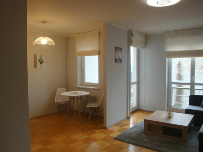 Słoneczna kawalerka w centrum Poznania