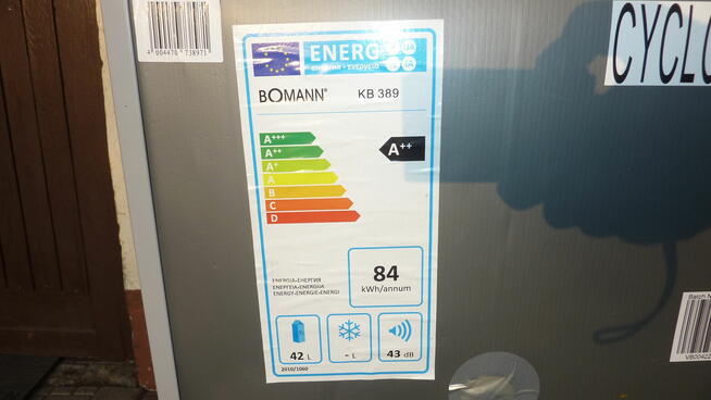 Mała lodówka Bomann KB 389 stan bardzo dobry, mało używana.