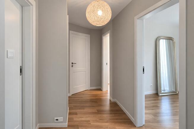 Segment 149 m² przy Kampinosie Do Wejścia | 7 pokoi | garaż