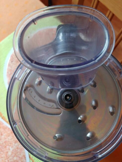 Mam do sprzedania robot do miksowania warzyw i owoców.