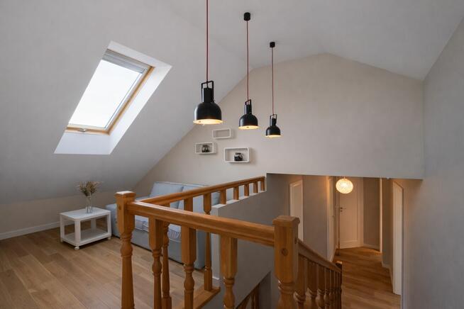 Segment 149 m² przy Kampinosie Do Wejścia | 7 pokoi | garaż