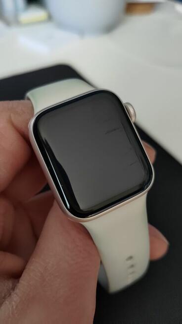Apple Watch SE 2gen GPS 40mm koperta z aluminium