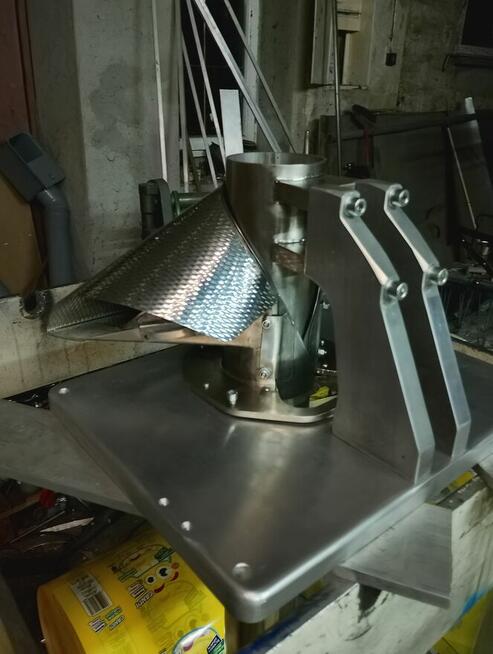 Zestaw formujący do maszyn pakujących pionowych. Shutter