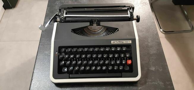 Maszyna do pisania Privileg 260T