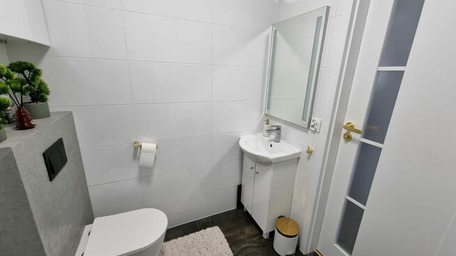 Po remoncie, wyposażone, 2 pok mieszkanie na rynku w Sycowie