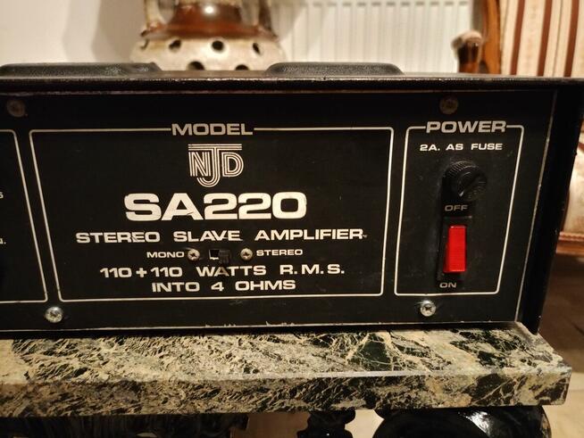 Zabytkowy Wzmacniacz NJD SA220 4 Ohm Vintage