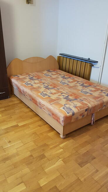 Stolik metalowy z szybą