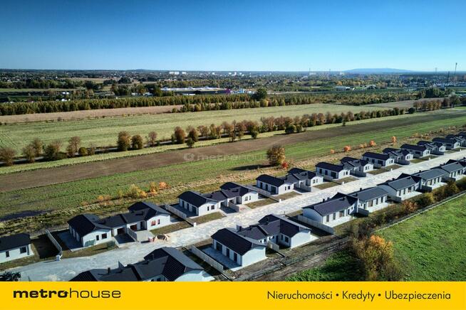 Wykończony dom z garażem i ogrodem - Osiedle Ławy