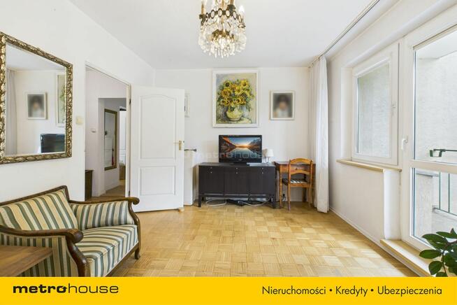 Mokotów / Dwustronne, trzy pokoje z loggią