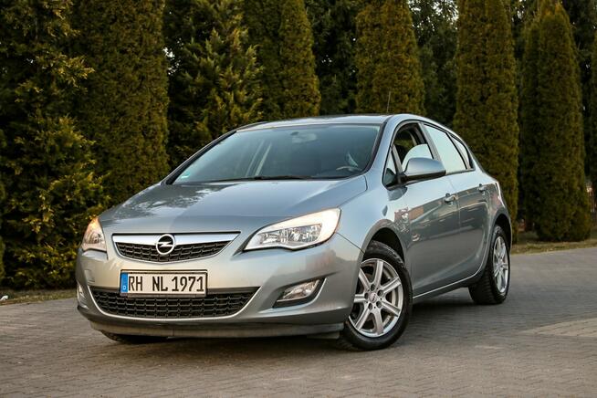 Opel Astra 120KM Podgrzewane Fotele Tempomat Podgrzewana Kierownica Parktronik