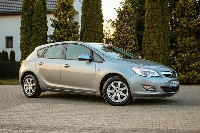 Opel Astra 120KM Podgrzewane Fotele Tempomat Podgrzewana Kierownica Parktronik