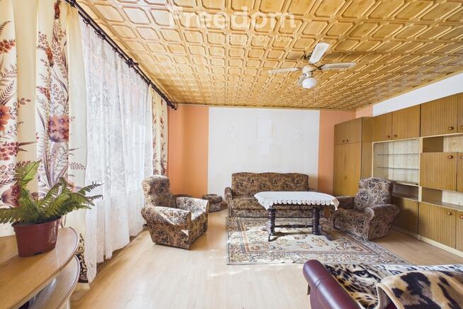 Dom w centrum Nakła gm. Lelów