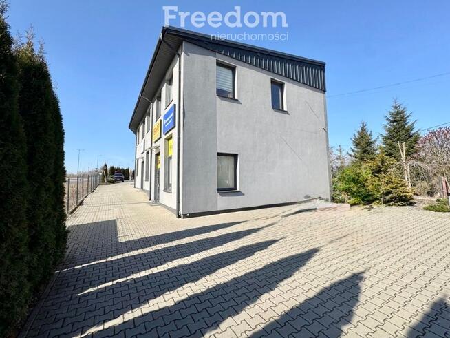 Lokal usługowy z parkingiem