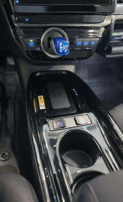 Toyota Prius 22r Salon Polska 1.8 hybryda plug-in Executiv 1wł z Pakietem ZimowyBez