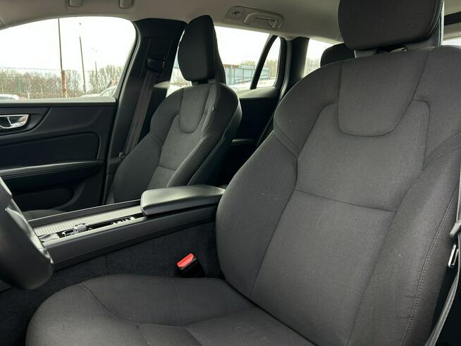 Volvo V60 Salon Polska Poleasingowy I właściciel Serwis ASO VAT 23% Bezwypadkowy