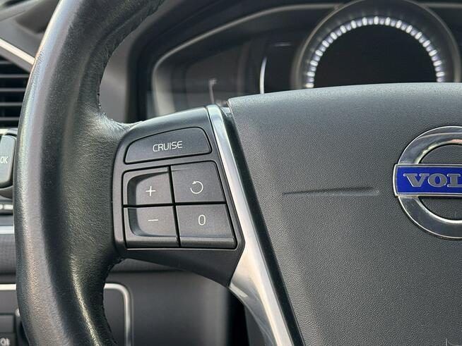 Volvo XC 60 2,0D4 190KM Momentum/Navi/Alu/Skóra/LedY/Xenon/Serwis/