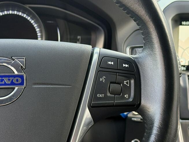 Volvo XC 60 2,0D4 190KM Momentum/Navi/Alu/Skóra/LedY/Xenon/Serwis/