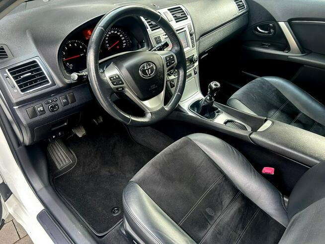 Toyota Avensis FULL*LEDY*Kamera*Cofania*Grzane*Fotele*Serwis*ASO*Zarejestrowany
