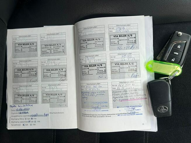 Toyota Avensis FULL*LEDY*Kamera*Cofania*Grzane*Fotele*Serwis*ASO*Zarejestrowany