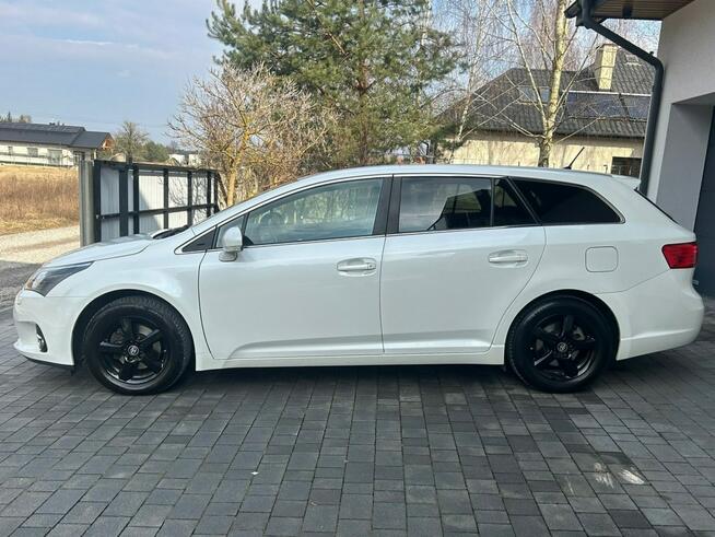 Toyota Avensis FULL*LEDY*Kamera*Cofania*Grzane*Fotele*Serwis*ASO*Zarejestrowany