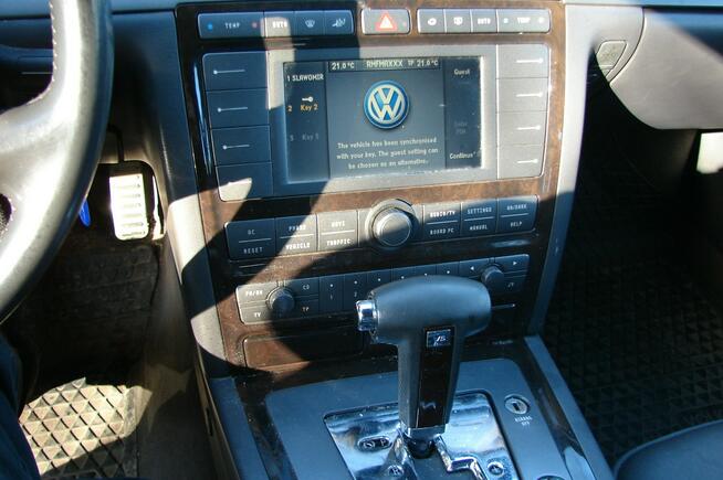 Volkswagen Phaeton 3,2 -V6-Tiptr. LPG, w PL od 2008. Auto dla Prezesa