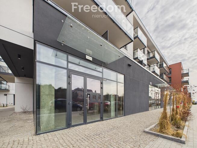 Duży lokal narożny 130 m² z witrynami - Rotmanka