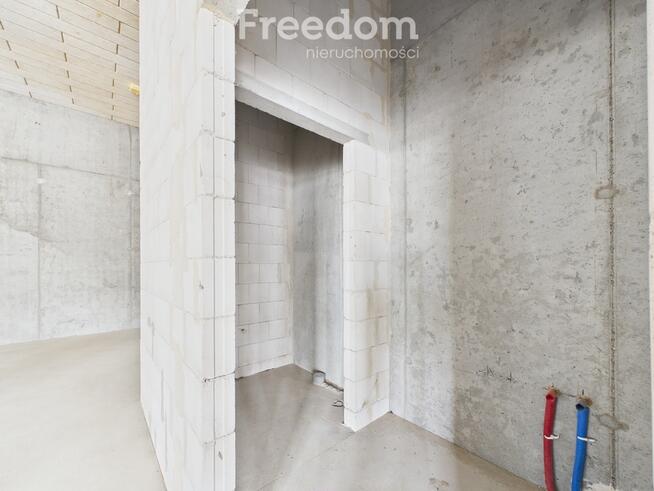 Duży lokal narożny 130 m² z witrynami - Rotmanka