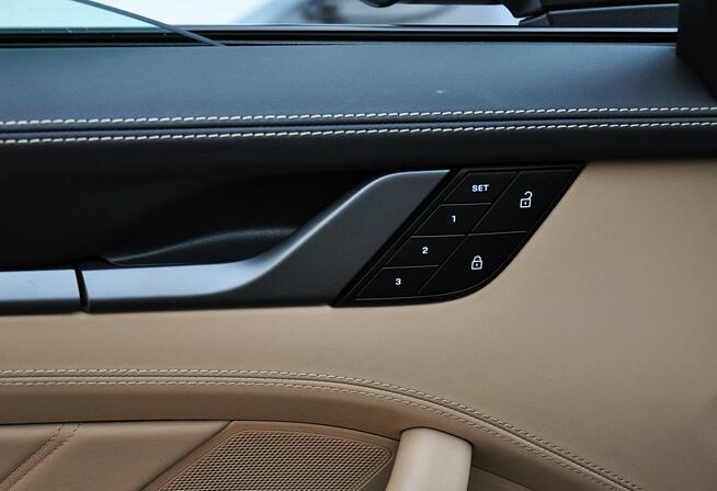 Porsche 911 Carrera4S Sport Chrono|Tylna Oś Skrętna|Bose|Matrix LED|