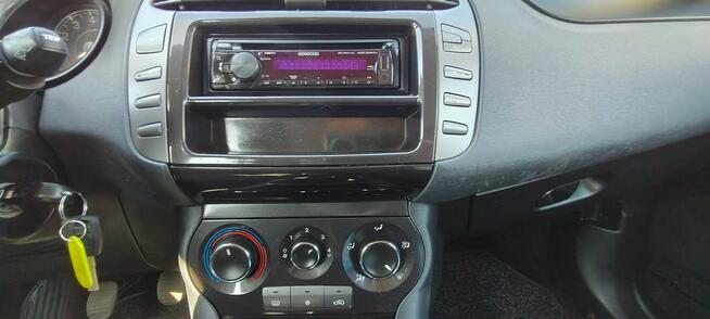 Fiat Bravo Książka serwisowa, stan bdb.