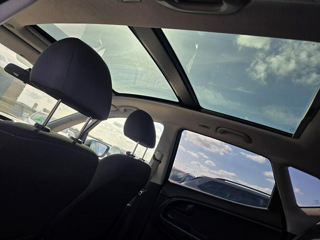 Kia Venga 1.4 90PS Benzyna Klimatronic GrzaneFotele PanoramaDach Gwarancja