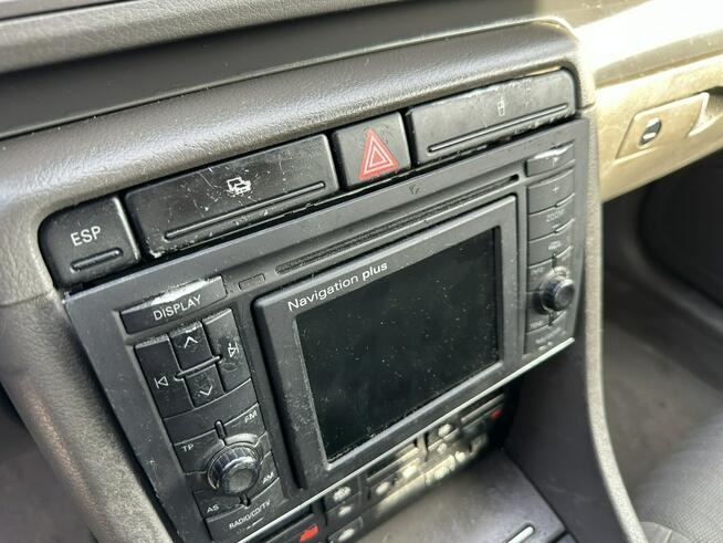 Audi A4 2,0 benzyna, klimatronik,kamera, nawigacja,podg. fotele,niski przebieg