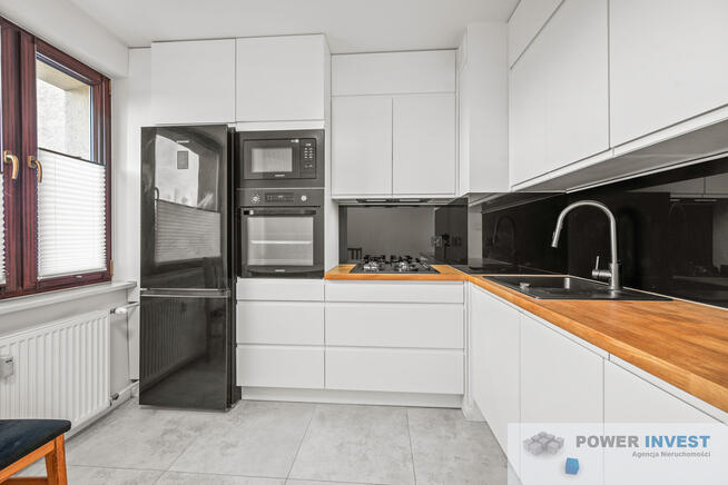 DWA POKOJE W ŚWIETNEJ LOKALIZACJI Z BALKONEM