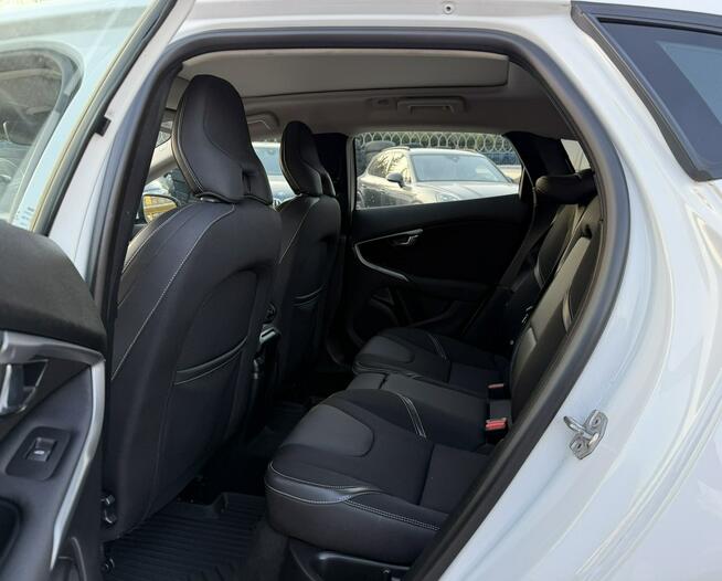 Volvo V40 D3,Navi,LED,Panorama,Gwarancja