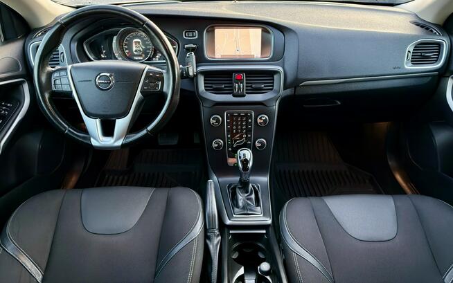 Volvo V40 D3,Navi,LED,Panorama,Gwarancja