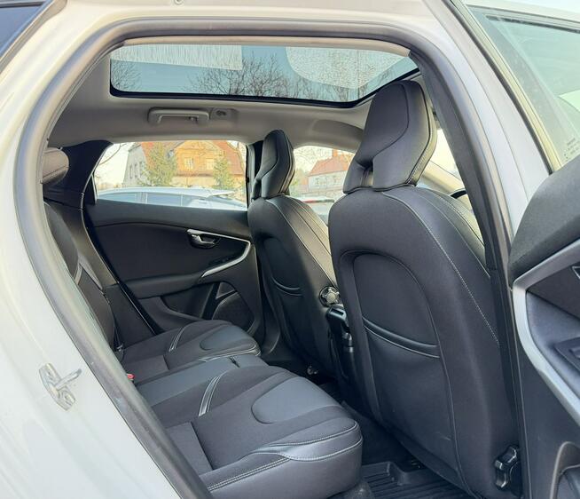 Volvo V40 D3,Navi,LED,Panorama,Gwarancja