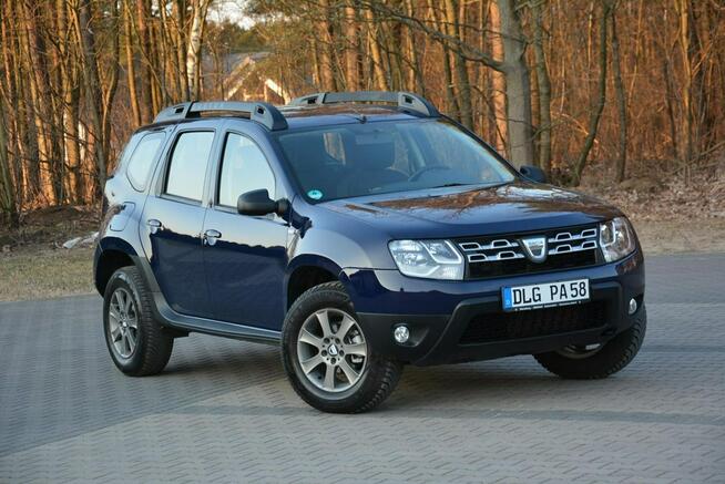 Dacia Duster 1.6 16V (105KM)+Gaz Lift Klima Relingi Grzane fotele Hak ASO Niemiec