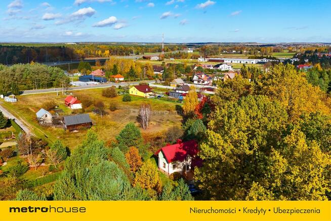 Dom z prywatnym stawem w sercu natury