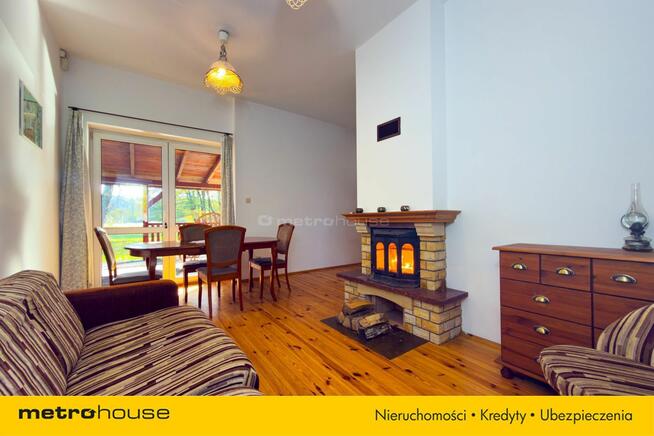 Dom z prywatnym stawem w sercu natury